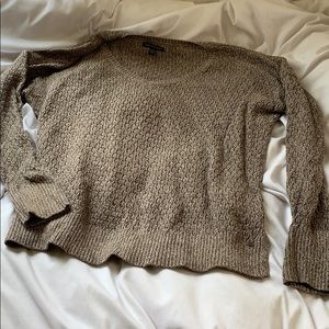 American Eagle tan knit v-neck sweater